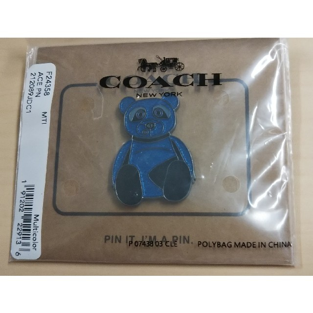 COACH(コーチ)のCOACH コーチ ピンバッチ くま 新品 未開封 未使用品 レディースのアクセサリー(ブローチ/コサージュ)の商品写真