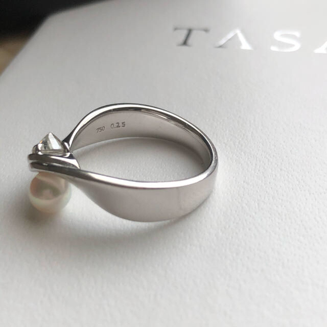 TASAKI(タサキ)のtasaki リファインド リベリオン ダイヤモンド ツイスト リング レディースのアクセサリー(リング(指輪))の商品写真