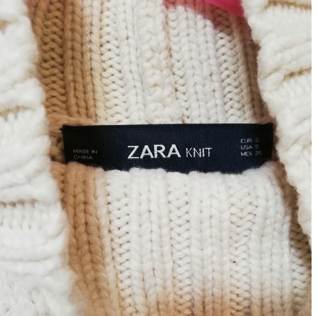 ZARA(ザラ)のZARAハイネックケーブル編ニット【S】 レディースのトップス(ニット/セーター)の商品写真