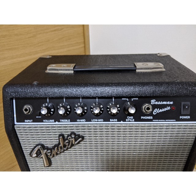 Fender(フェンダー)のFender bassman Classic　ＢＭＣ-20CE 楽器のベース(ベースアンプ)の商品写真