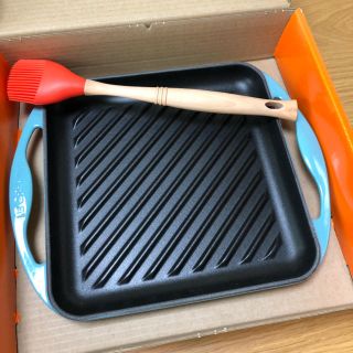 ルクルーゼ(LE CREUSET)のルクルーゼ グリルパン 24cm  新品未使用！ハケ付き(鍋/フライパン)