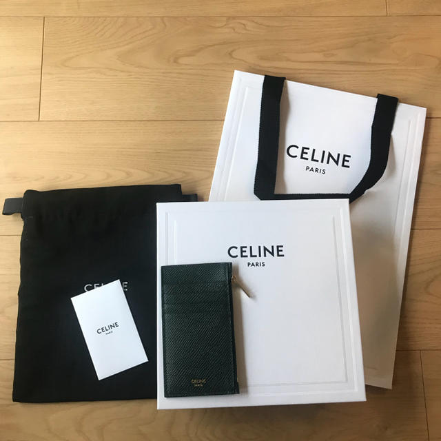 CELINE コンパクトジップカードホルダー  アマゾン 1