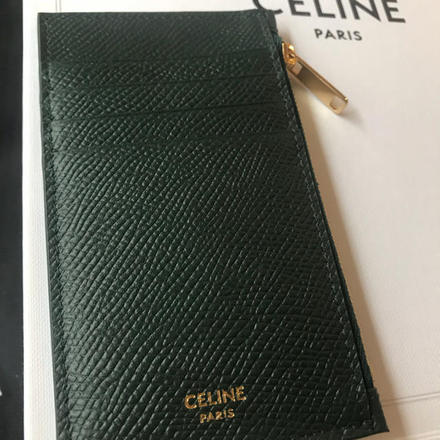 CELINE コンパクトジップカードホルダー  アマゾン 2