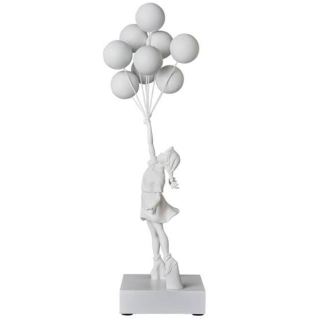 MEDICOM TOY(メディコムトイ)のSYNC. banksy Flying balloons girl 国内正規品  エンタメ/ホビーの美術品/アンティーク(彫刻/オブジェ)の商品写真