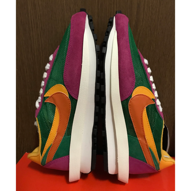 NIKE(ナイキ)のnike sacai LDwaffle pink green 25cm メンズの靴/シューズ(スニーカー)の商品写真