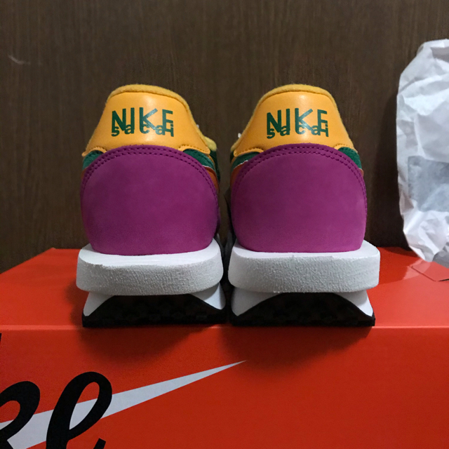 NIKE(ナイキ)のnike sacai LDwaffle pink green 25cm メンズの靴/シューズ(スニーカー)の商品写真