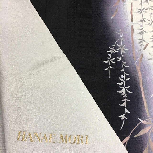 【年末大セール！】人気の黒地 訪問着 【HANAE MORI】 レディースの水着/浴衣(着物)の商品写真