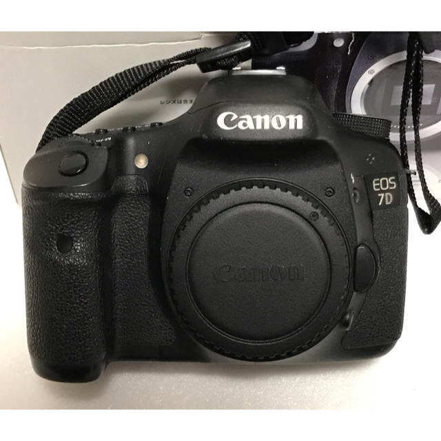 Canon(キヤノン)の専用 キヤノン EOS7D 本体 付属品多数♪ スマホ/家電/カメラのカメラ(デジタル一眼)の商品写真