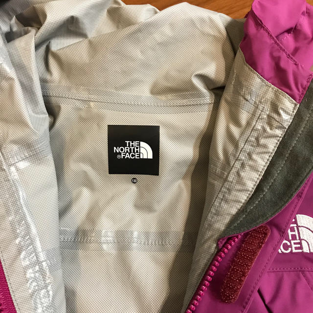 THE NORTH FACE(ザノースフェイス)のノースフェイス マウンテンパーカー 130センチ キッズ/ベビー/マタニティのキッズ服女の子用(90cm~)(ジャケット/上着)の商品写真