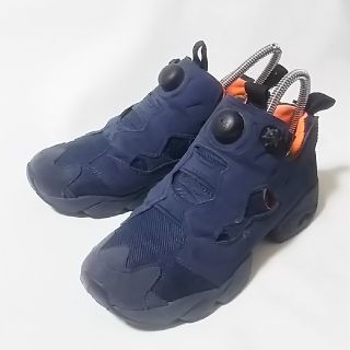 リーボック(Reebok)の
定20900円希少限定ネイビー!リーボックポンプフューリースニーカー入手困難！(スニーカー)