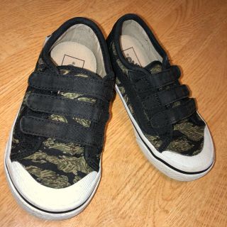 ヴァンズ(VANS)のVANS 16cm 迷彩 黒 kids スニーカー (スニーカー)