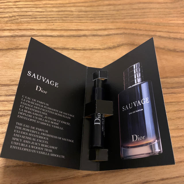 Dior(ディオール)のDior sauvage eau de parfum コスメ/美容の香水(香水(男性用))の商品写真
