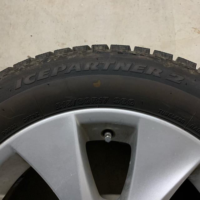 ブリヂストン215/60R17 スタットレスタイア4本セット