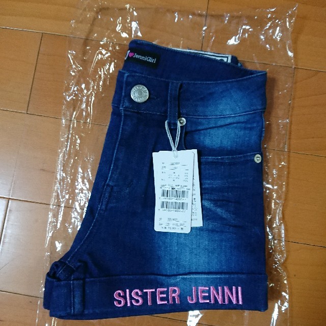 JENNI(ジェニィ)の新品   JENNI  ショートパンツ   140 キッズ/ベビー/マタニティのキッズ服女の子用(90cm~)(パンツ/スパッツ)の商品写真