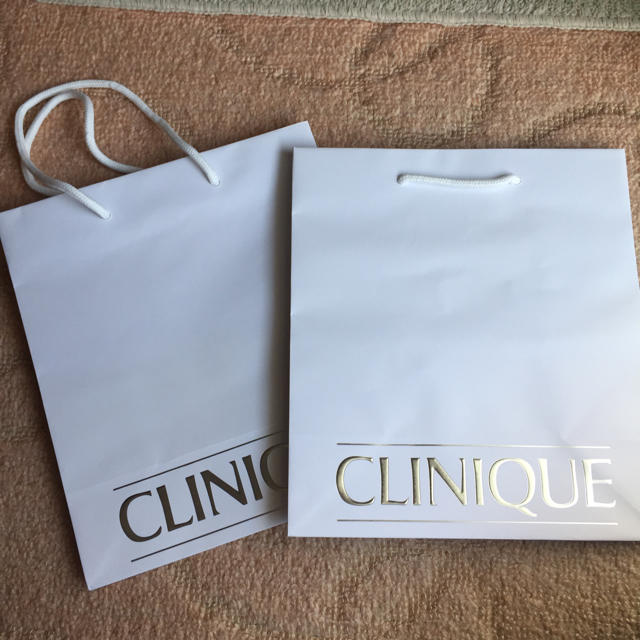 CLINIQUE(クリニーク)のCLINIQUE ショッパー2枚 レディースのバッグ(ショップ袋)の商品写真