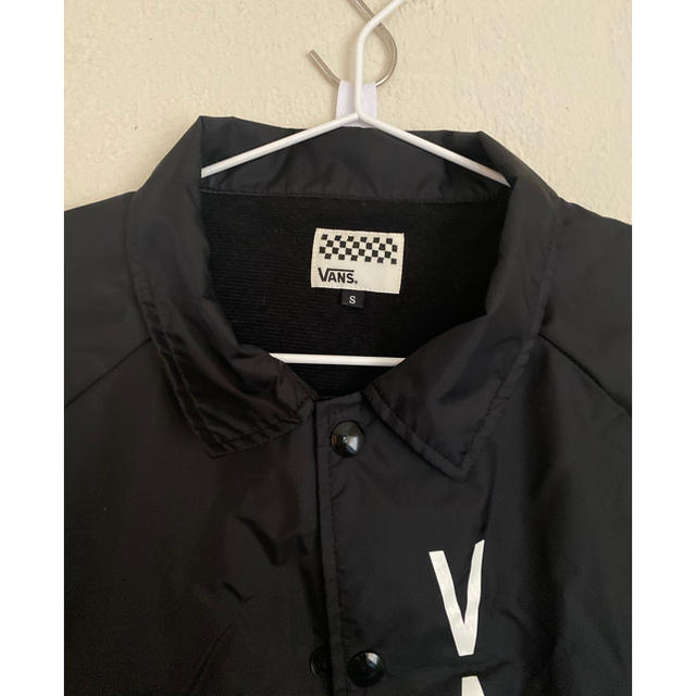 VANS(ヴァンズ)のvans ジャケット メンズのジャケット/アウター(ナイロンジャケット)の商品写真