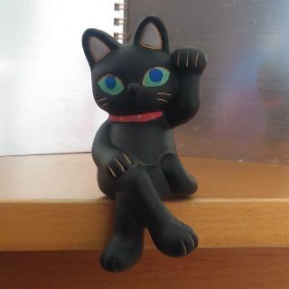 黒にゃんこ様専用　黒ネコの招き猫(置物)