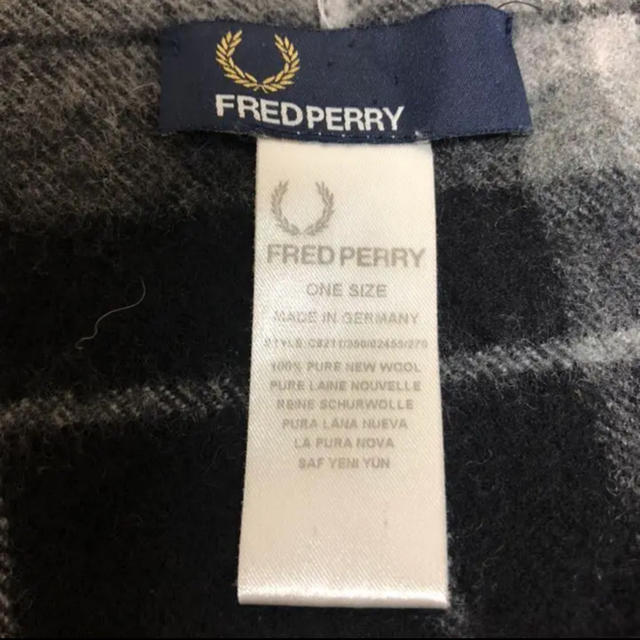 FRED PERRY(フレッドペリー)のフレッドペリー　チェック  マフラー　ドイツ製 メンズのファッション小物(マフラー)の商品写真