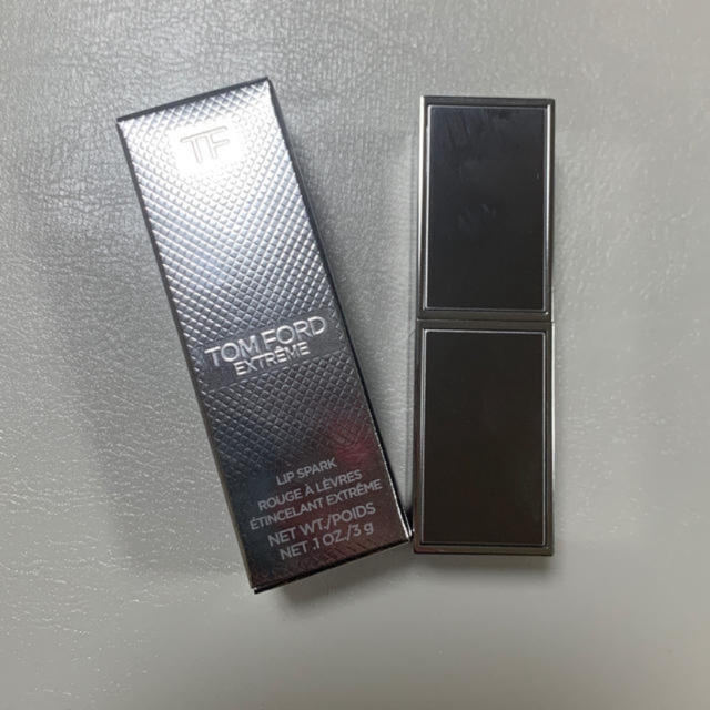 TOM FORD(トムフォード)の新品未使用 日本未発売 リップスパーク 03 THRUST コスメ/美容のベースメイク/化粧品(口紅)の商品写真