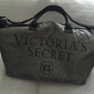 ヴィクトリアズシークレット(Victoria's Secret)のヴィクトリアシークレット ボストンバッグ(ボストンバッグ)