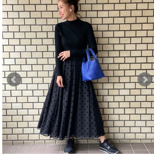 アンミヌ、フロッキードットフレアスカート(BLACK) 、今期 - natuvia.cr