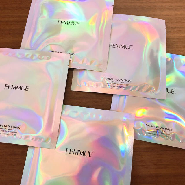 Cosme Kitchen(コスメキッチン)のFEMMUE DREAM GLOW MASK コスメ/美容のスキンケア/基礎化粧品(パック/フェイスマスク)の商品写真