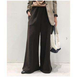 アパルトモンドゥーズィエムクラス(L'Appartement DEUXIEME CLASSE)のL'Appartement Comfort Pantsブラウン新品未使用(カジュアルパンツ)