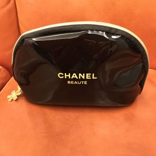 シャネル(CHANEL)のCHANELのポーチ(ポーチ)