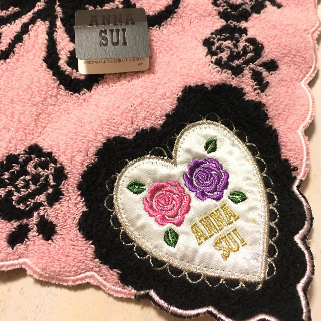 ANNA SUI(アナスイ)の未使用　アナスイ　タオル　ハンカチ レディースのファッション小物(ハンカチ)の商品写真