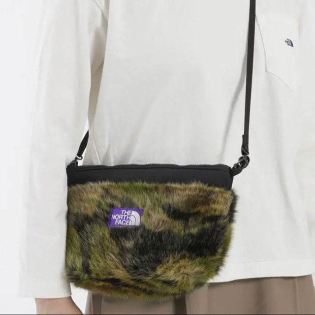 THE NORTH FACE(ザノースフェイス)の最終出品 パープルレーベル Camouflage Fur Field Pouch レディースのバッグ(ショルダーバッグ)の商品写真