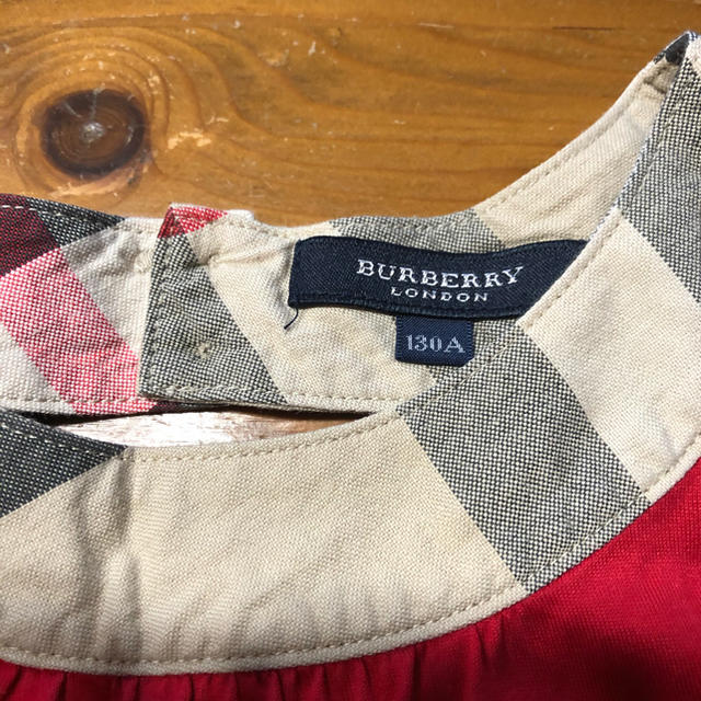 BURBERRY(バーバリー)の最終価格・バーバリーカットソー キッズ/ベビー/マタニティのキッズ服女の子用(90cm~)(Tシャツ/カットソー)の商品写真