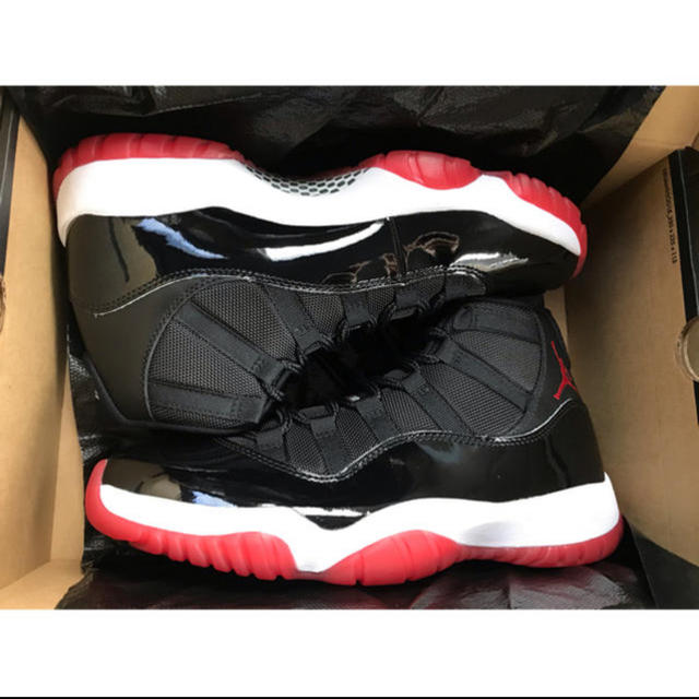 靴/シューズNIKE air jordan 11 black/red 27