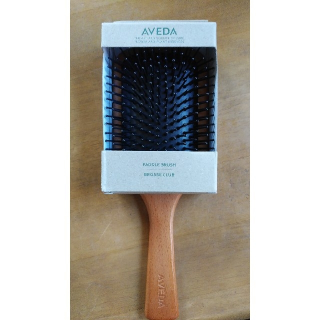 AVEDA(アヴェダ)のみいこさま専用AVEDAパドルブラシ コスメ/美容のヘアケア/スタイリング(ヘアブラシ/クシ)の商品写真