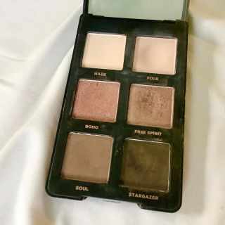 ベアミネラル(bareMinerals)の【値下げ】ベアミネラル　GENNUDE アイシャドウ　ローズ(アイシャドウ)