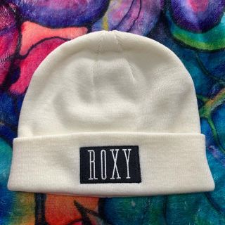 ロキシー(Roxy)の白ニット帽　ビーニー　ROXY(ニット帽/ビーニー)