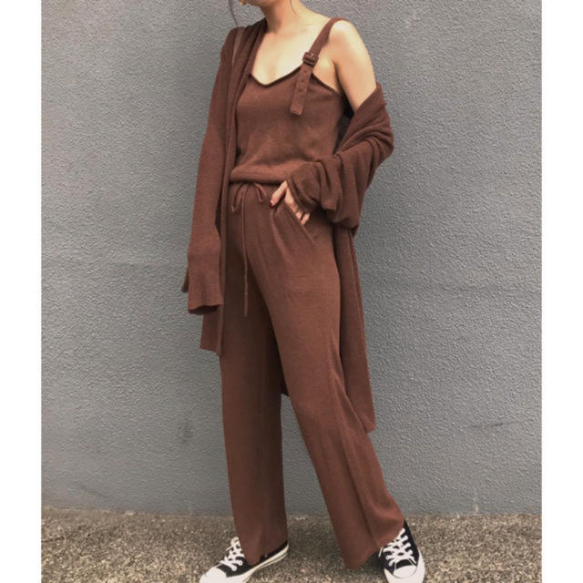 Ameri VINTAGE(アメリヴィンテージ)の【年末までお値下げ】ENSEMBLE KNIT ROMPERS レディースのパンツ(オールインワン)の商品写真