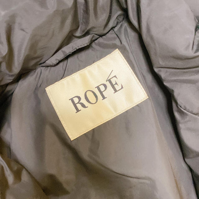 ROPE’(ロペ)のROPE ダウンコート きれいめ シンプル ブラック レディースのジャケット/アウター(ダウンコート)の商品写真