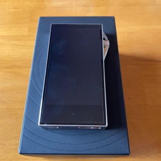 アイリバー(iriver)のiriver Astell&Kern SA700 ss ケース付き　新品同様(ポータブルプレーヤー)