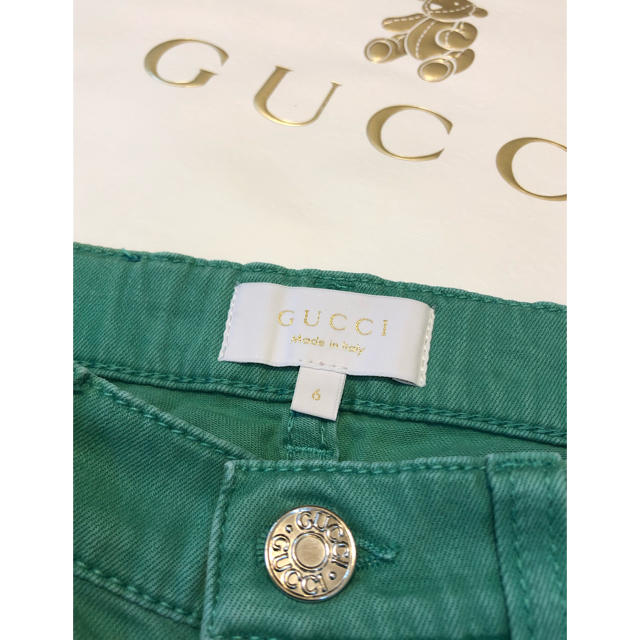 Gucci(グッチ)のお値下げ☆GUCCI☆kids☆海外購入☆ショートパンツ☆6 キッズ/ベビー/マタニティのキッズ服男の子用(90cm~)(パンツ/スパッツ)の商品写真