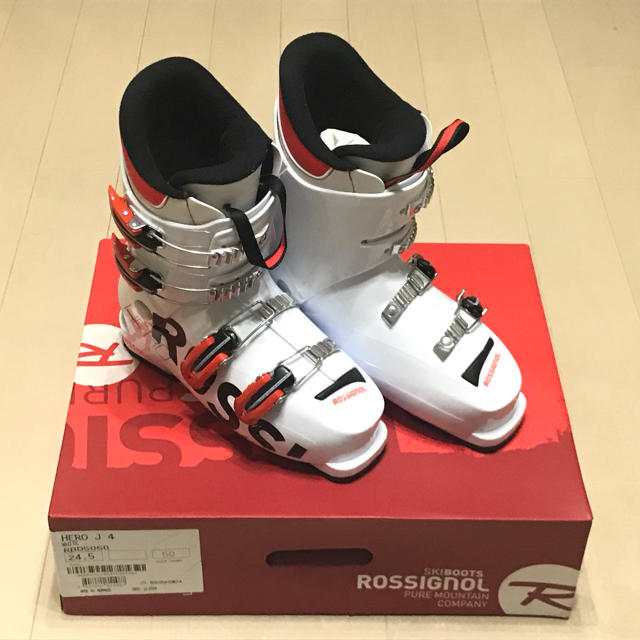 ROSSIGNOL(ロシニョール)のHERO J4 ski boots スポーツ/アウトドアのスキー(ブーツ)の商品写真