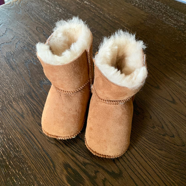 UGG(アグ)のN様専用  UGG ブーツ Lサイズ キッズ/ベビー/マタニティのベビー靴/シューズ(~14cm)(その他)の商品写真