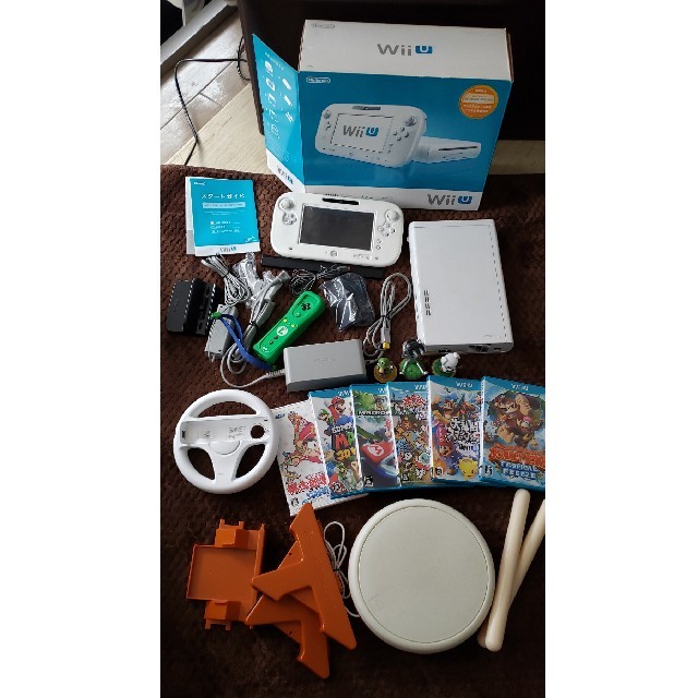 Wii U(ウィーユー)のWiiUプレミアムセット本体 ソフト amiibo セット エンタメ/ホビーのゲームソフト/ゲーム機本体(家庭用ゲーム機本体)の商品写真