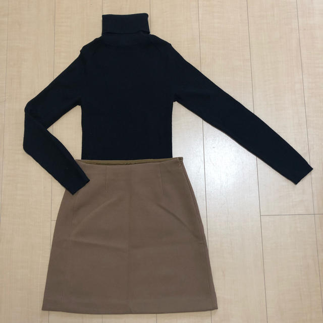 GU(ジーユー)のブラウン ミニ丈スカート レディースのスカート(ミニスカート)の商品写真