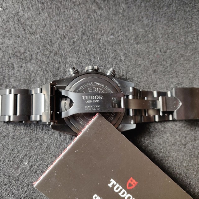 Tudor(チュードル)のチューダー ブラックベイ クロノダーク 79360DK 未使用品 メンズの時計(腕時計(アナログ))の商品写真