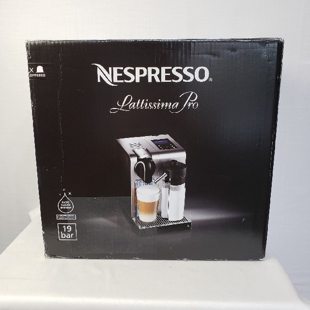 【最安値】 ネスプレッソ コーヒーメーカー F456PR コーヒーメーカー