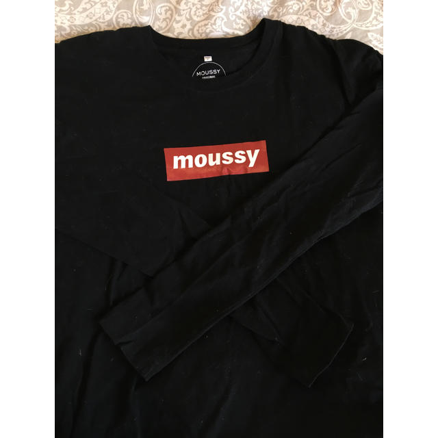 moussy(マウジー)のmoussy 黒 ロンＴ レディースのトップス(Tシャツ(長袖/七分))の商品写真