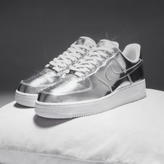 ナイキ(NIKE)のNIKE AIR FORCE 1 w メタリック シルバー UK8 26.5cm(スニーカー)