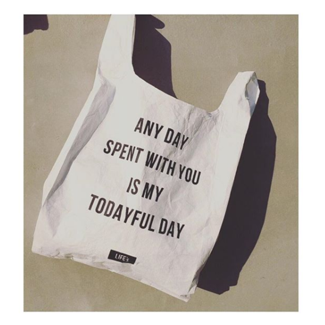 TODAYFUL(トゥデイフル)のLIFE's ノベルティショッパー レディースのバッグ(ショップ袋)の商品写真