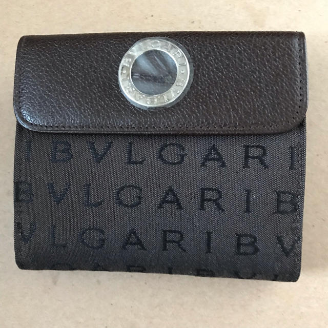 レディース✨新品✨ BVLGARI  二つ折り財布
