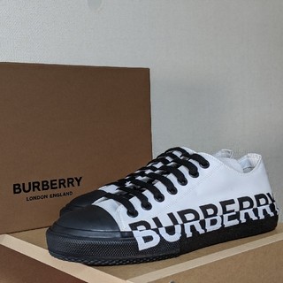 バーバリー(BURBERRY)の【新品】Burberry(スニーカー)